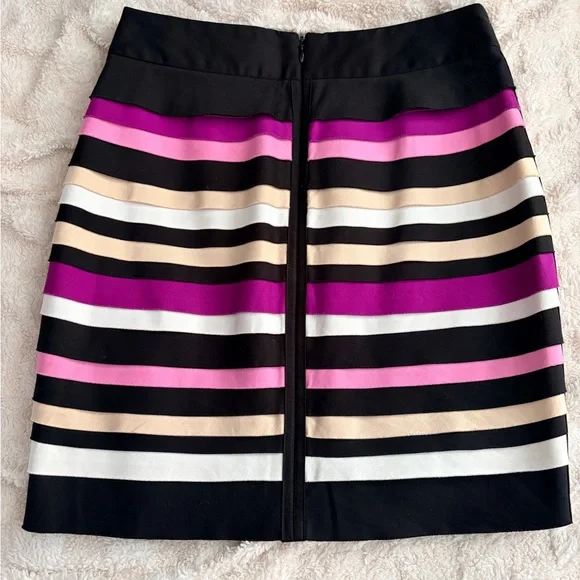 Colorful White House/ Black Market Pencil Skirt - Size 2 - Picture 2 of 3